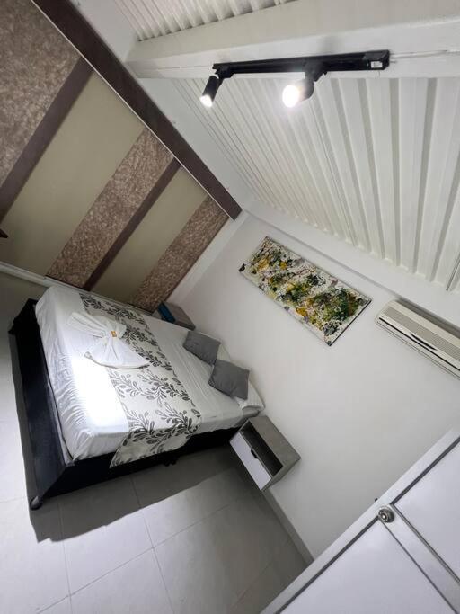 Apartment Habitacion De Dentro De Centro Comercial Con Frisby *